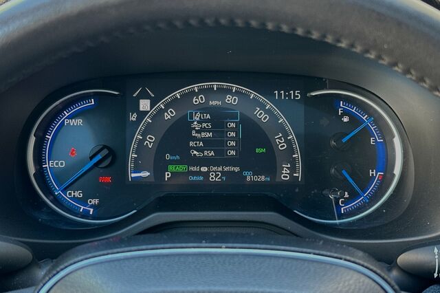 2019 Toyota RAV4 Hybrid XSE 4D Sport Utility 31