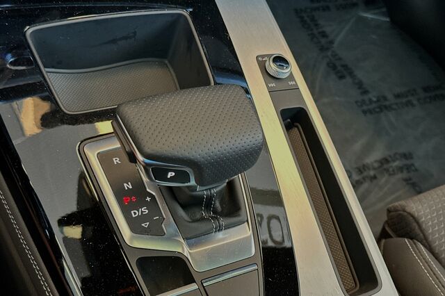 2024 Audi Q5 e 55 Prestige 4D Sport Utility 28