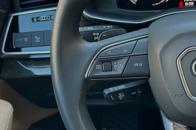 2024 Audi Q7 45 Premium Plus 4D Sport Utility 32