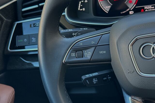 2024 Audi Q7 45 Premium Plus 4D Sport Utility 32