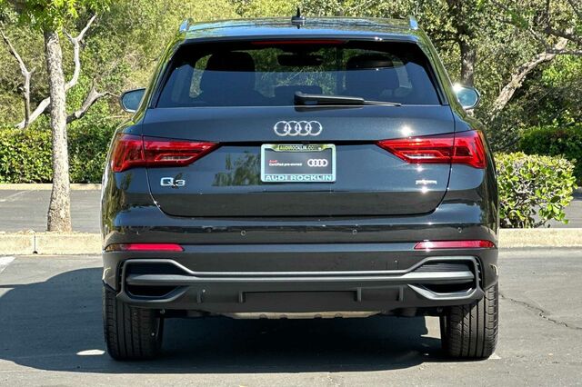 2024 Audi Q3 Premium 4D Sport Utility 5