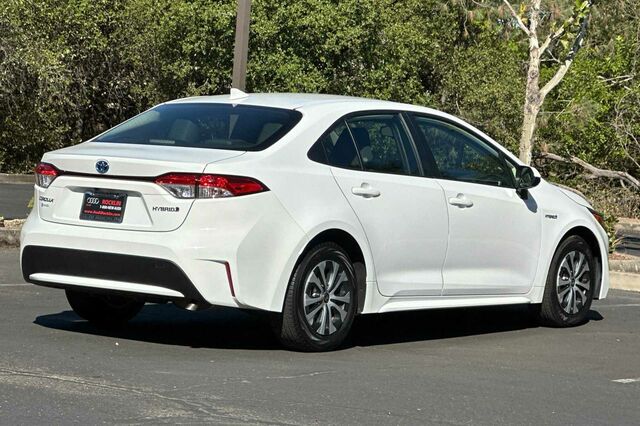 2021 Toyota Corolla Hybrid LE 4D Sedan 4