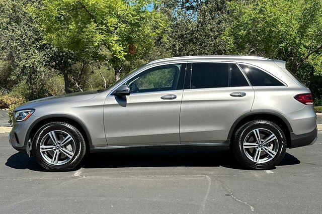 2020 Mercedes-Benz GLC GLC 300 4D Sport Utility 4MATIC 7