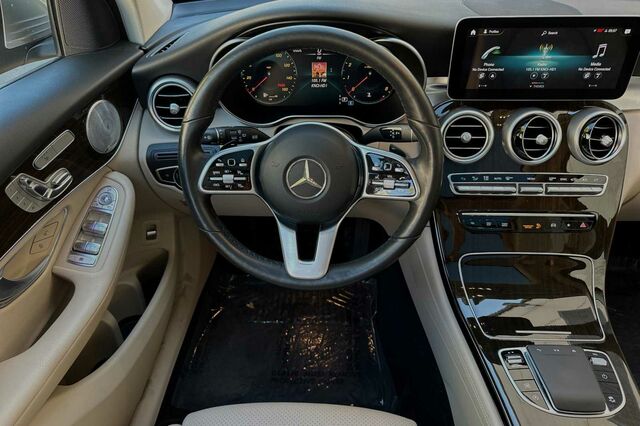 2020 Mercedes-Benz GLC GLC 300 4D Sport Utility 4MATIC 17