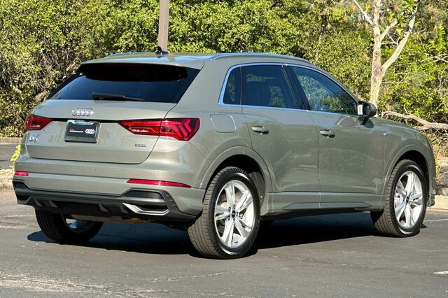 2024 Audi Q3 Premium 4D Sport Utility 4