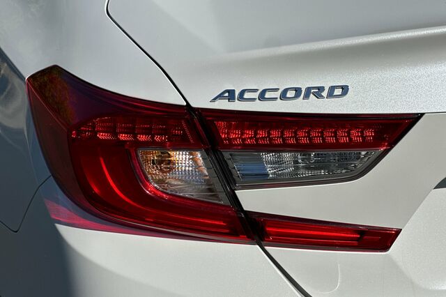 2019 Honda Accord EX 4D Sedan 34