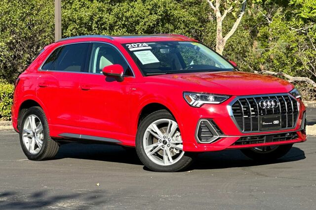 2024 Audi Q3 Premium Plus 4D Sport Utility 2