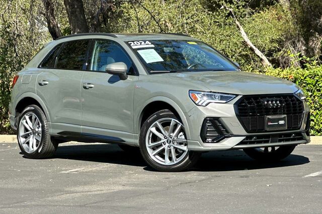 2024 Audi Q3 Premium 4D Sport Utility 2