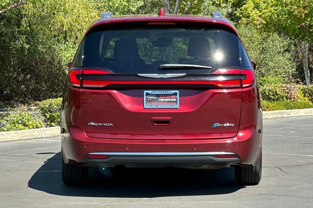 2021 Chrysler Pacifica Hybrid Touring L 4D Passenger Van 5