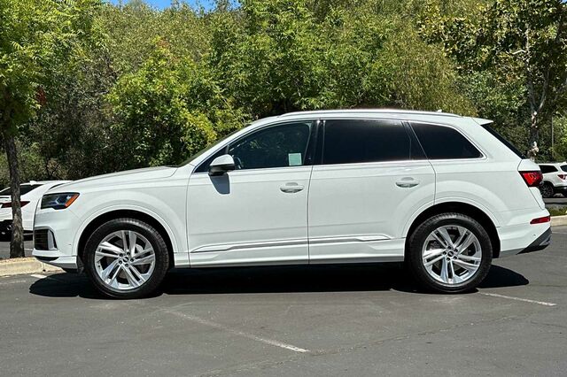 2022 Audi Q7 45 Premium Plus 4D Sport Utility 7