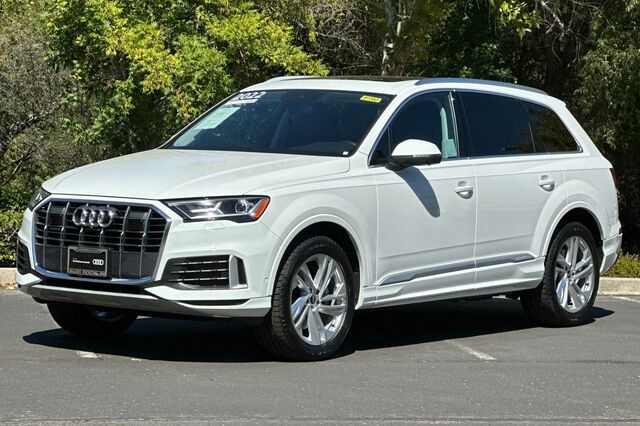 2022 Audi Q7 45 Premium Plus 4D Sport Utility 8