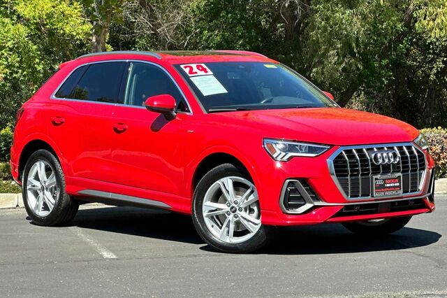 2024 Audi Q3 Premium Plus 4D Sport Utility 2