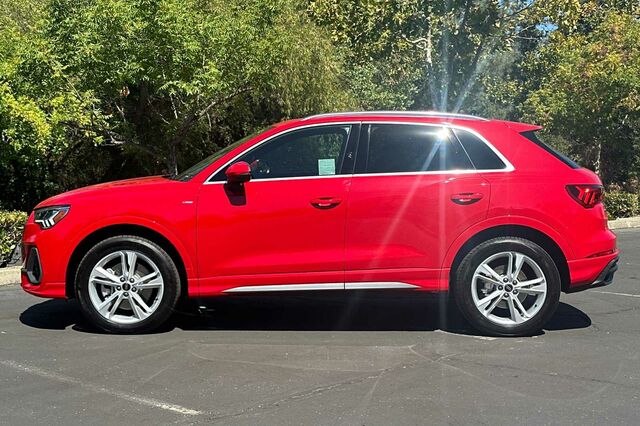 2024 Audi Q3 Premium Plus 4D Sport Utility 7