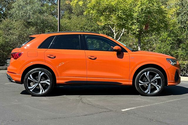 2024 Audi Q3 Premium Plus 4D Sport Utility 3