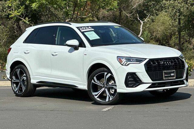 2024 Audi Q3 Premium Plus 4D Sport Utility 2