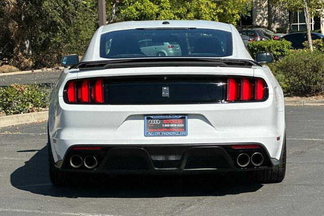 2017 Ford Mustang Shelby GT350 2D Coupe 5