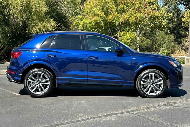 2024 Audi Q3 Premium 4D Sport Utility 3