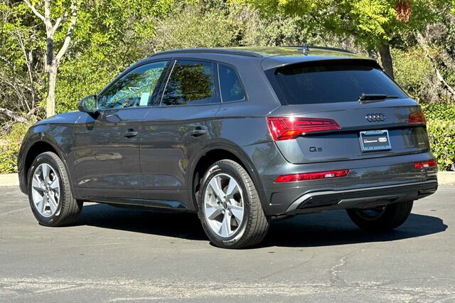 2024 Audi Q5 40 Premium Plus 4D Sport Utility 6