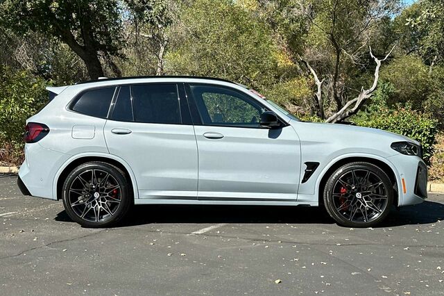 2023 BMW X3 M 4D Sport Utility 3