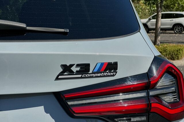 2023 BMW X3 M 4D Sport Utility 39