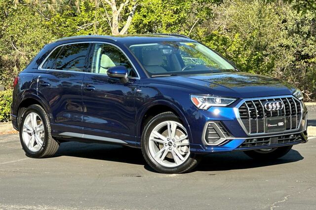 2024 Audi Q3 Premium Plus 4D Sport Utility 2