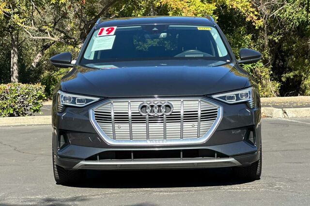 2019 Audi e-tron Prestige 4D Sport Utility 9