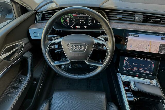 2019 Audi e-tron Prestige 4D Sport Utility 17