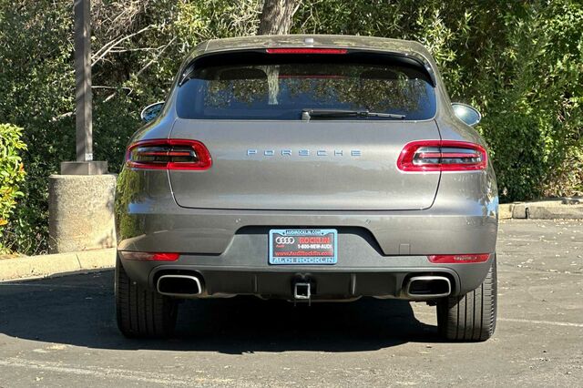 2018 Porsche Macan Base 4D Sport Utility 5