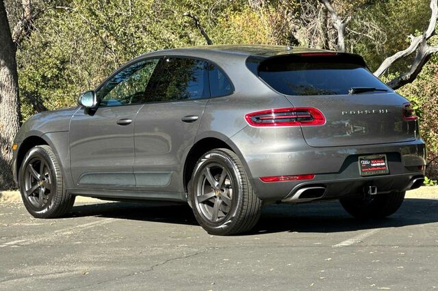 2018 Porsche Macan Base 4D Sport Utility 6