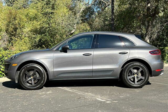 2018 Porsche Macan Base 4D Sport Utility 7