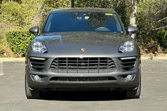 2018 Porsche Macan Base 4D Sport Utility 9