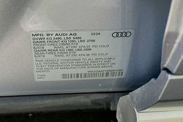 2024 Audi Q5 45 S line Premium 4D Sport Utility 38