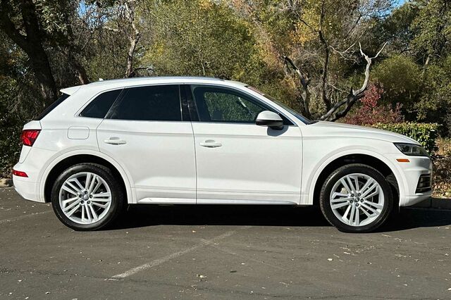 2018 Audi Q5 2.0T Premium Plus 4D Sport Utility 3