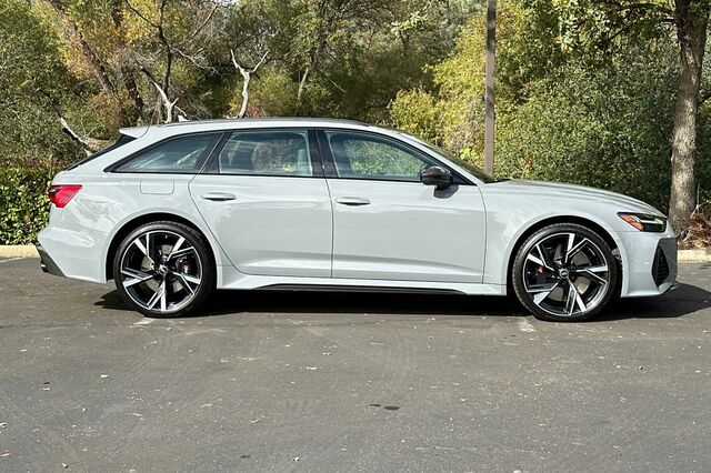 2023 Audi RS 6 4.2 4D Wagon 3