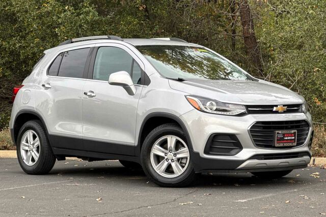 2019 Chevrolet Trax LT 4D Sport Utility 2