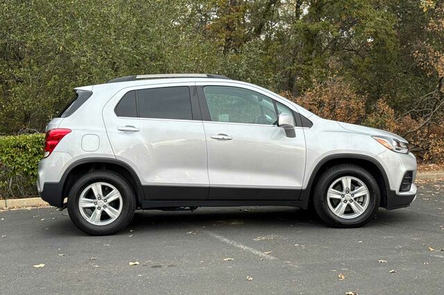 2019 Chevrolet Trax LT 4D Sport Utility 3