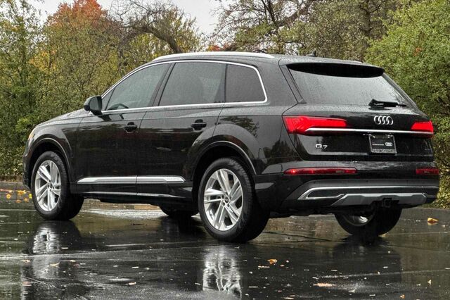 2023 Audi Q7 45 Premium 4D Sport Utility 6