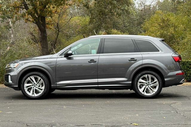 2022 Audi Q7 45 Premium Plus 4D Sport Utility 7