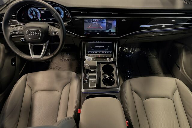 2022 Audi Q7 45 Premium Plus 4D Sport Utility 16