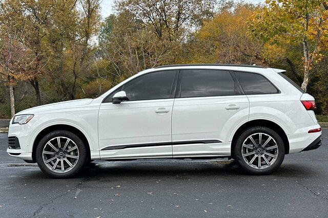 2024 Audi Q7 45 Premium Plus 4D Sport Utility 7