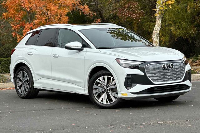 2023 Audi Q4 e-tron Premium Plus 4D Sport Utility 2