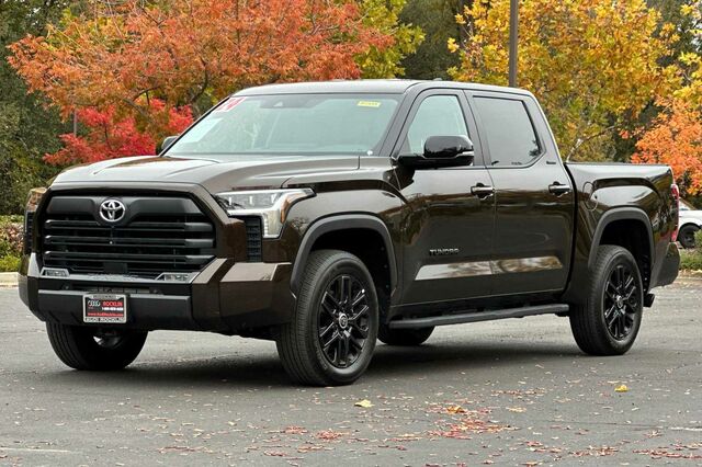 2024 Toyota Tundra Limited 4D CrewMax 8