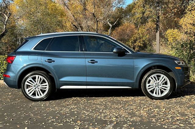 2018 Audi Q5 2.0T Prestige 4D Sport Utility 3