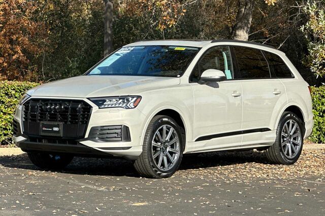 2024 Audi Q7 45 Premium Plus 4D Sport Utility 8