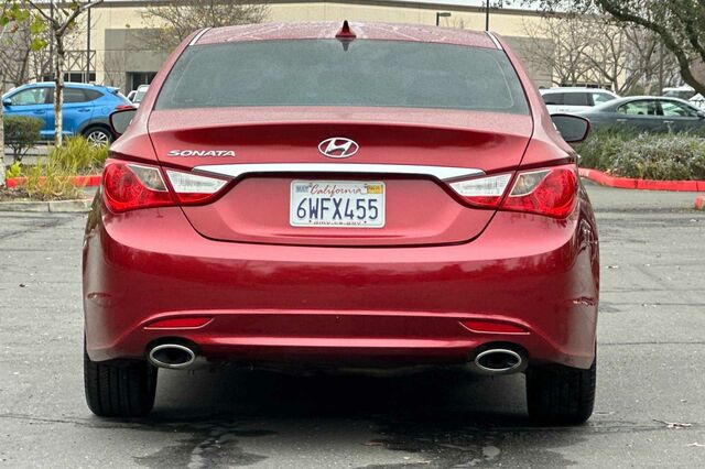 2013 Hyundai Sonata SE 4D Sedan 5