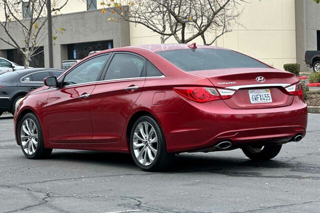 2013 Hyundai Sonata SE 4D Sedan 6