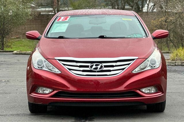 2013 Hyundai Sonata SE 4D Sedan 9