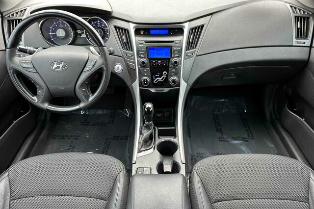 2013 Hyundai Sonata SE 4D Sedan 15