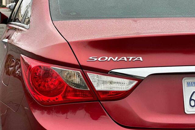 2013 Hyundai Sonata SE 4D Sedan 34