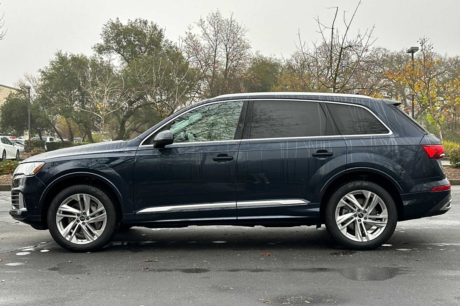 2024 Audi Q7 45 Premium Plus 4D Sport Utility 7